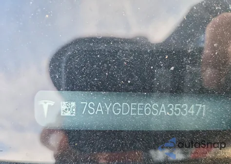 2025 Tesla Model Y z USA, uszkodzony, nr VIN 7SAYGDEE6SA353471